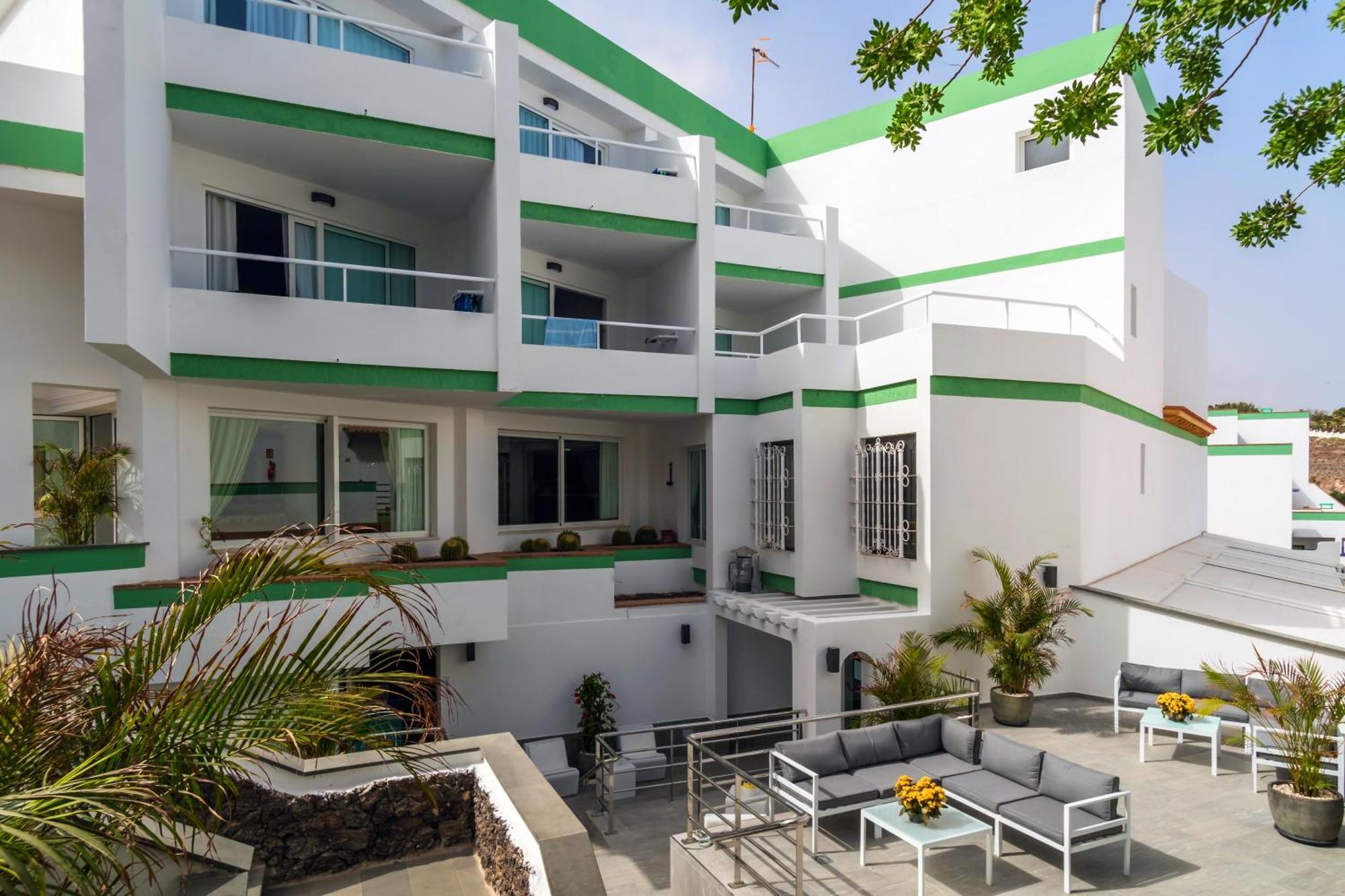 Aparthotel Esquinzo Y Monte Del Mar Playa De Esquinzo Exterior photo